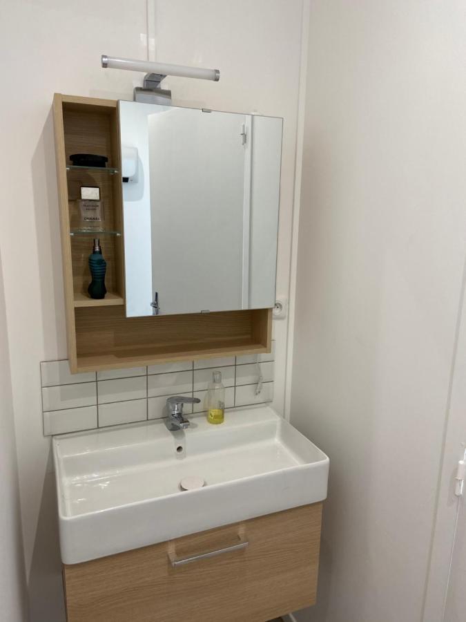 Cosy Flat Carteret - Centre Bourg - 4 Personnes Apartment